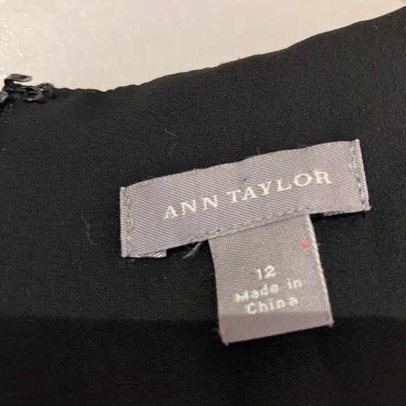 Cute work dress! - Picture 3 of 3